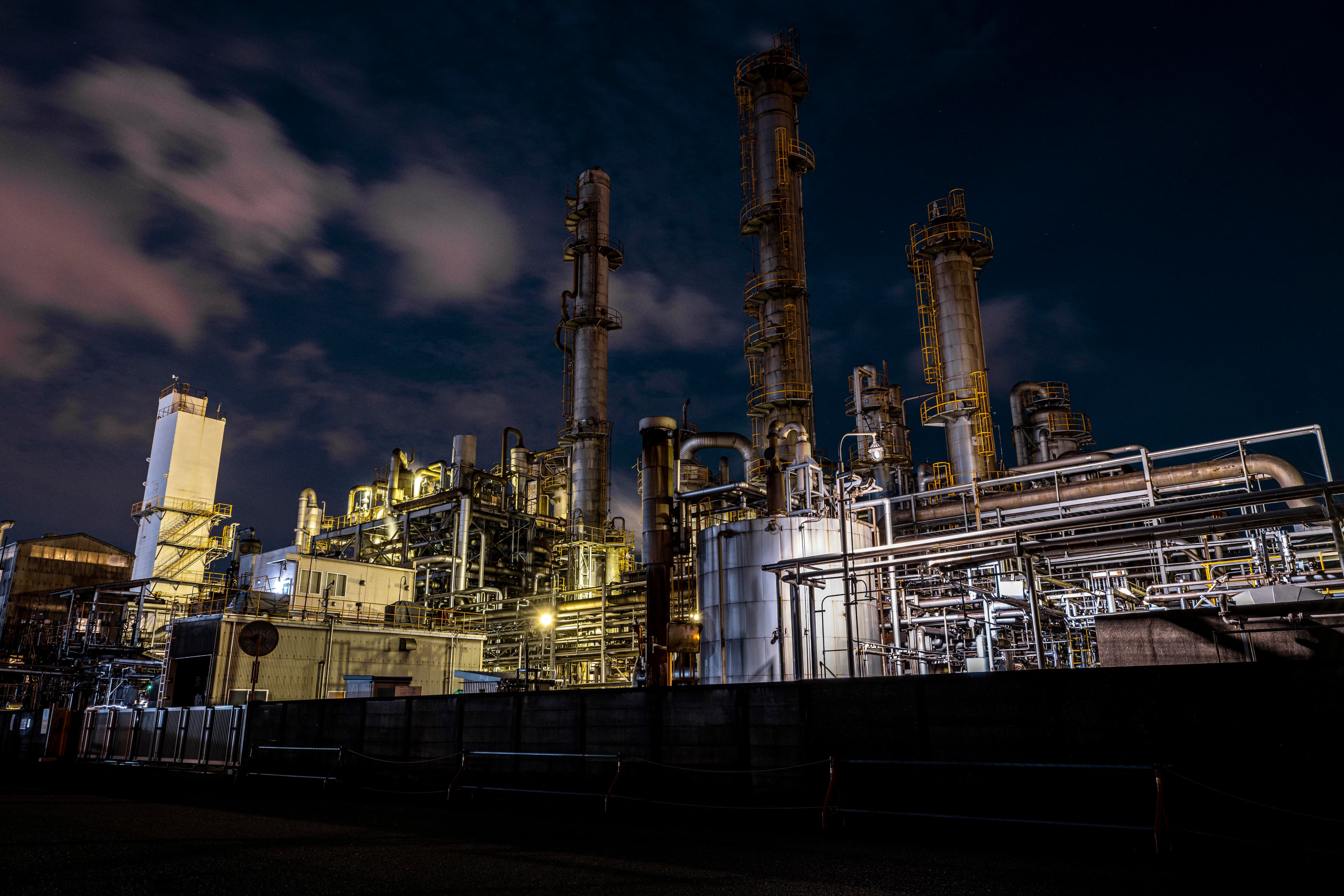 Refinery tower infrastructure — delivered by IMMMSCL partner Novargi